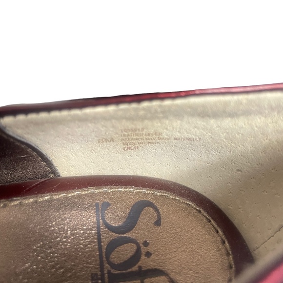 Sofft Burgandy 8M Leather Upper Heeled Shoes 3 1/2 inch Heel - Picture 6 of 8